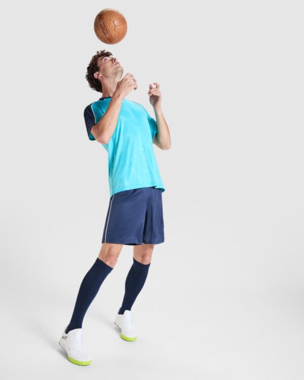 Set sportivo con T-shirt a maniche corte - dettaglio 1