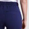 Pantalone in tessuto stretch con girovita elasticizzato - dettaglio 2