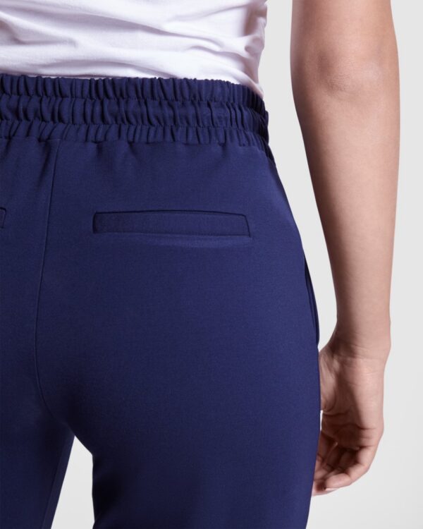 Pantalone in tessuto stretch con girovita elasticizzato - dettaglio 2