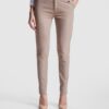 Pantalone da donna a taglio chino - modello 1