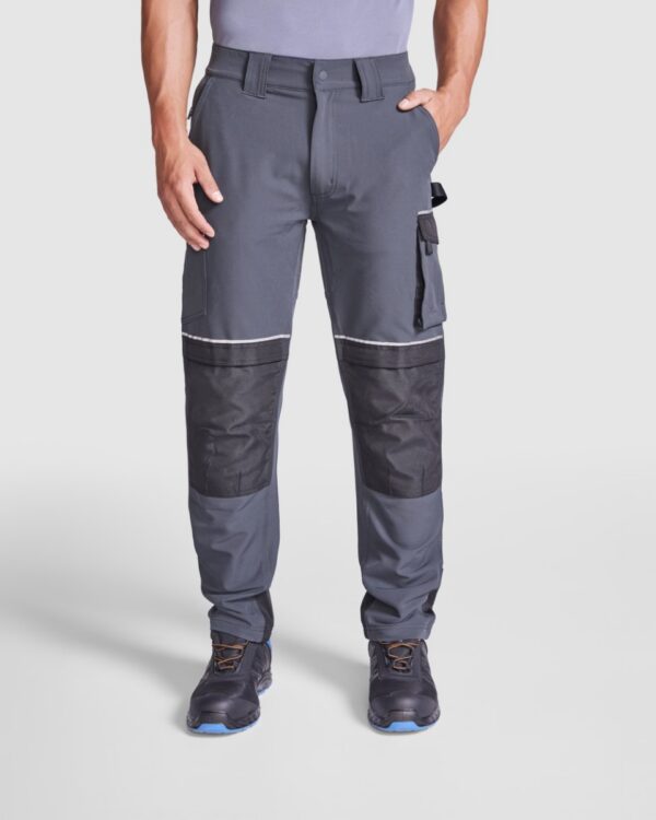 Pantalone lungo multitasche - modello 1